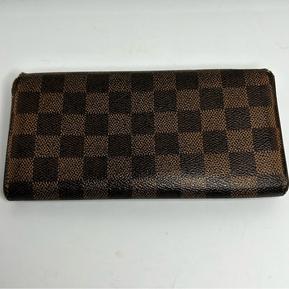 Louis Vuitton Damier Ebene Pattern Sarah Wallet - Picture 3 of 13